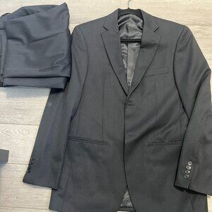 Joseph Feiss Suit Mens 36x30 Black Pinstripe 2 Button 60% Wool 40% Polyester